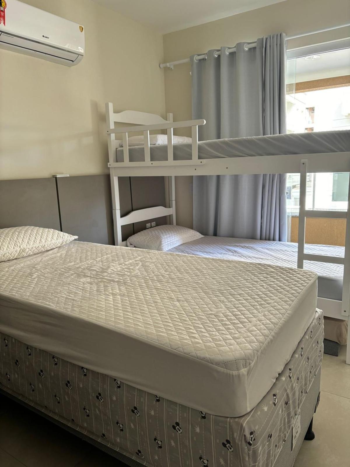 בומבינאס Apartamento Praia De Bombas מראה חיצוני תמונה